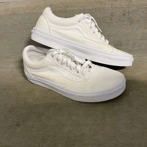 Woman’s vans shoes